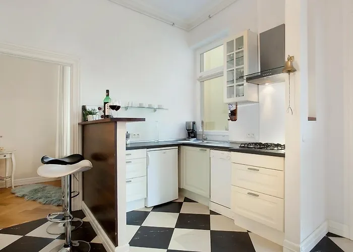 Elite Admiralski Przy Plazy 索波特