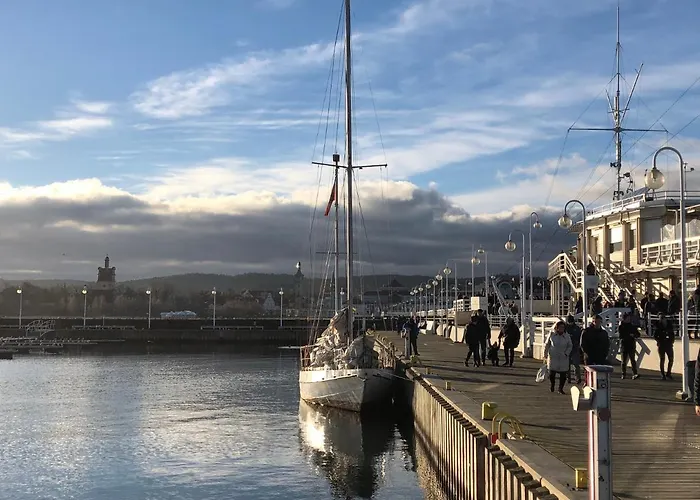 Elite Admiralski Przy Plazy Appartamento Sopot